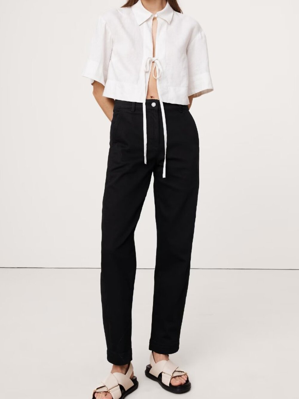 NEW Banana Republic Black The Weekender Slim Barrel Leg Twill Pant 14R